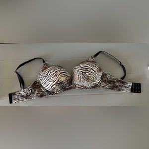 Victoria’s Secret leopard print 36DD push-up bra. Tiny crystals on foam cups
